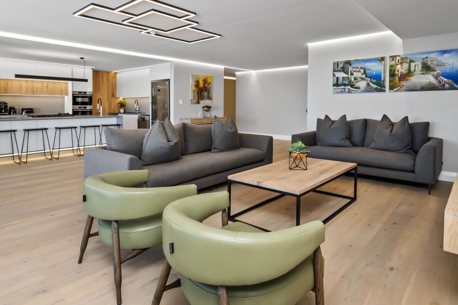 To Let 4 Bedroom Property for Rent in Sea Point Western Cape